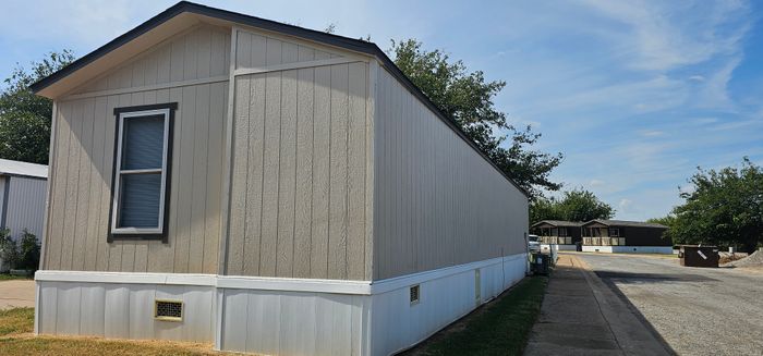 Evergreen MHP - Unit 141 - Exterior