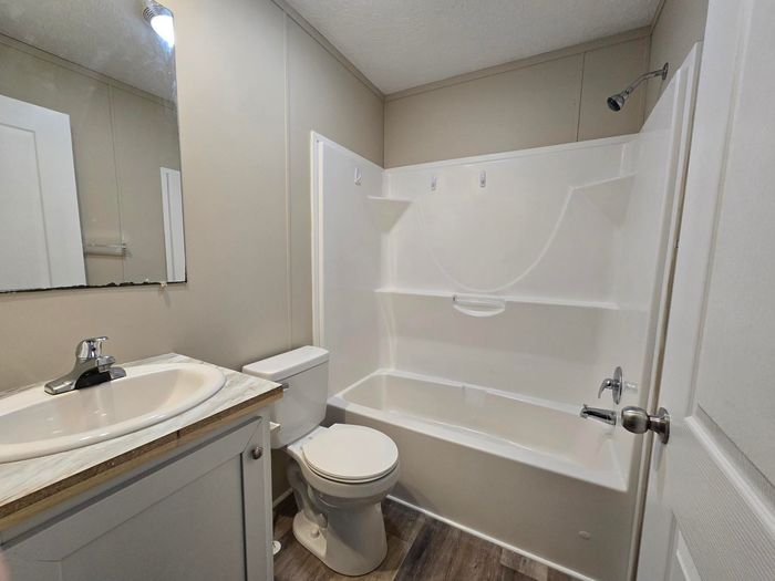 Madison MHC - Unit CV2 - Bathroom