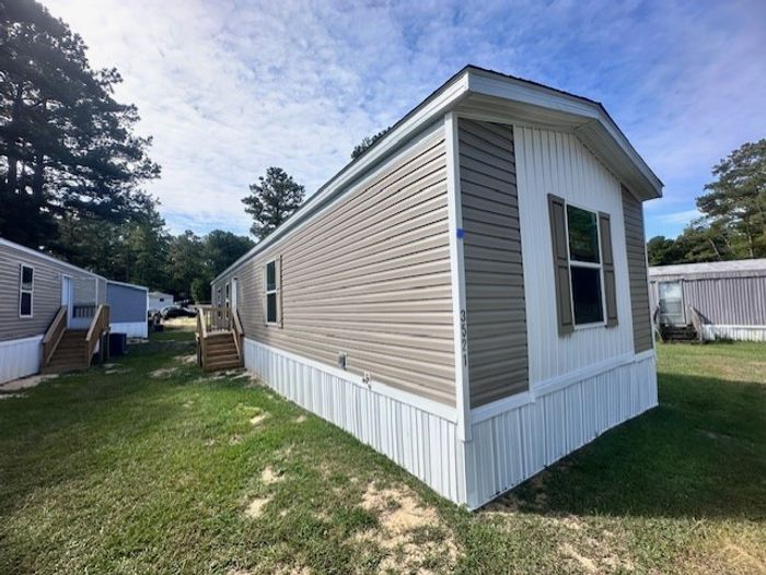 Lakeside NC (GCI) - Unit 3521 - Exterior