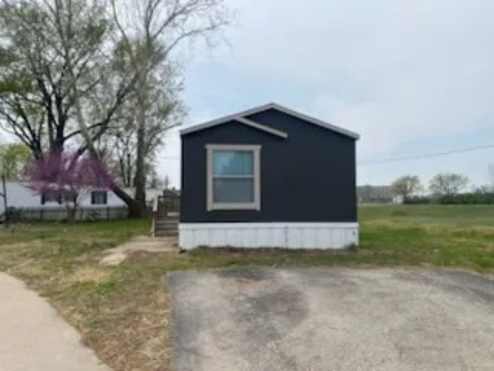Coachlight Village North (CLN) - Unit 1123 - Exterior