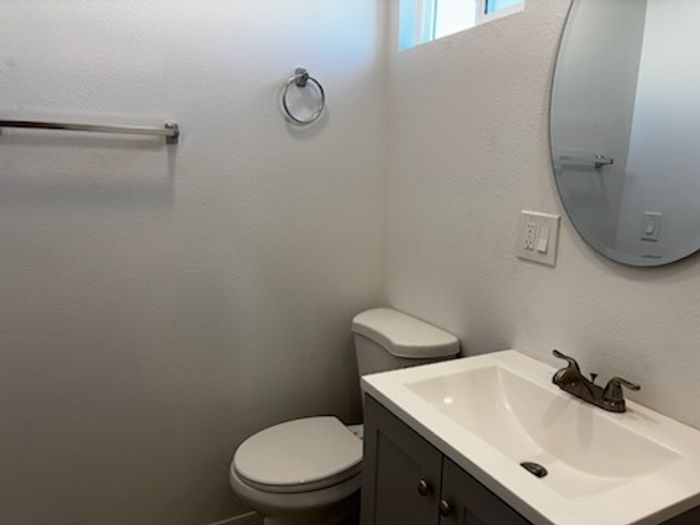 Rosehaven Estates & RV Resort - Unit 435 - Bathroom
