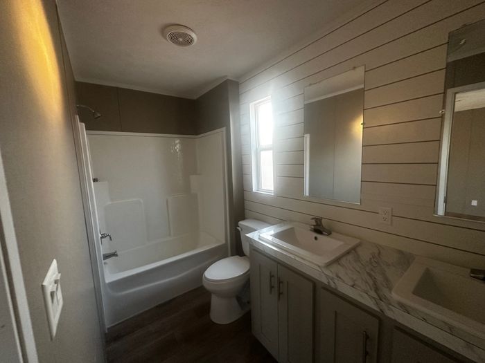 Estrella Valley - Unit 39 - Bathroom