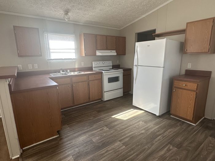 Avalon AL - Unit 43 - Kitchen