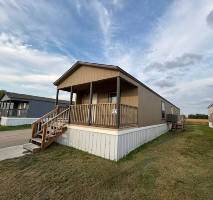 Countryside Estates KS - Unit B22 - Exterior