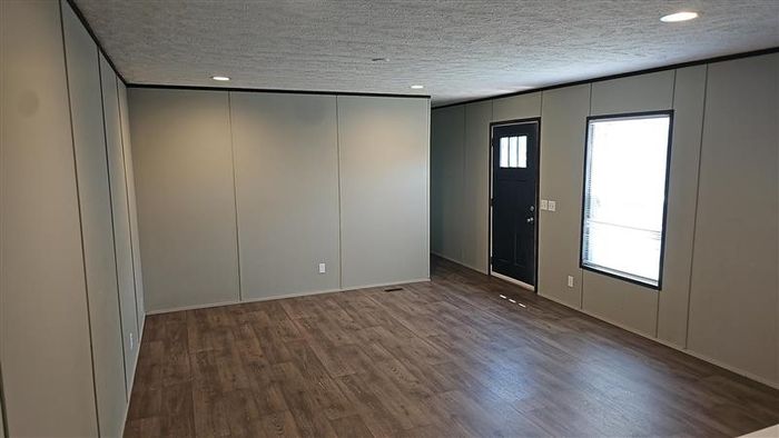 Sunnyvale Estates MHP - Unit 82 - Interior