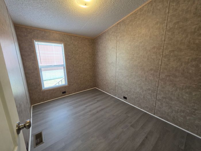 Countryside MHP OK - Unit 79 - Bedroom
