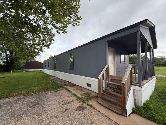 Coachlight Village East (CLE) - Unit B7 - Exterior
