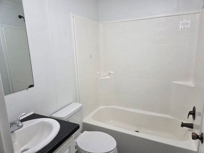 Vermillion MH and RV Park - Unit 106 - Bathroom
