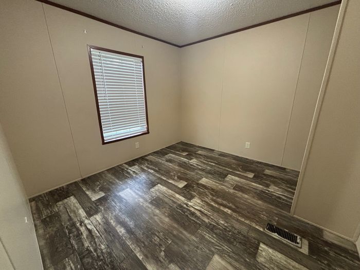 Pasadena MHC - Unit CON3615 - Bedroom