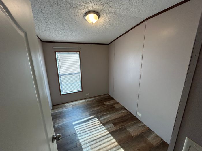 Oakridge MHP OK - Unit 512 - Bedroom