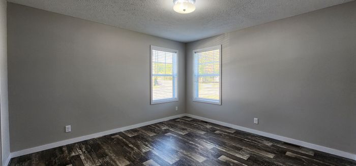 Southcrest Estates - Unit 180 - Bedroom