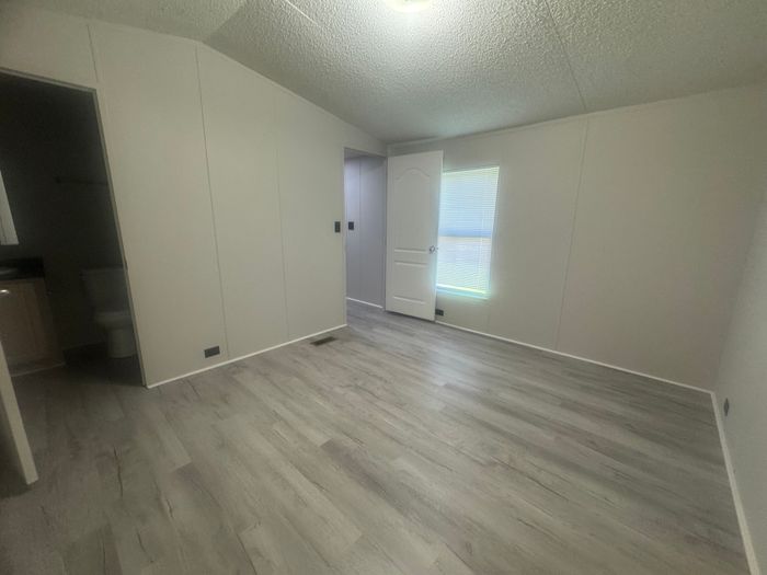 The Orchards/Paradise - Unit 24 - Interior
