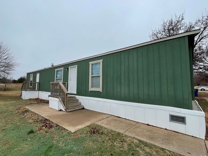 Oakridge MHP OK - Unit 22 - Exterior, Street View