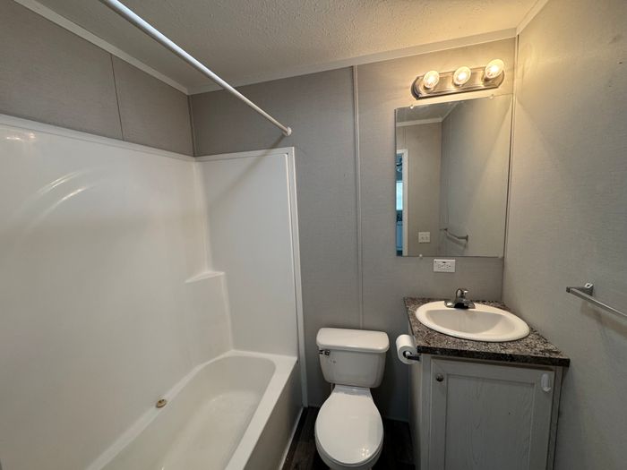 Alliance Vista MH and RV Park - Unit D4 - Bathroom