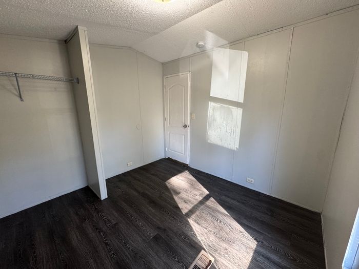 Eagles MHP - Unit 21 - Bedroom