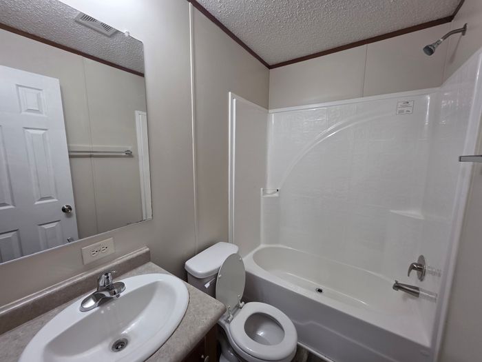 Pasadena MHC - Unit MAM3393 - Bathroom