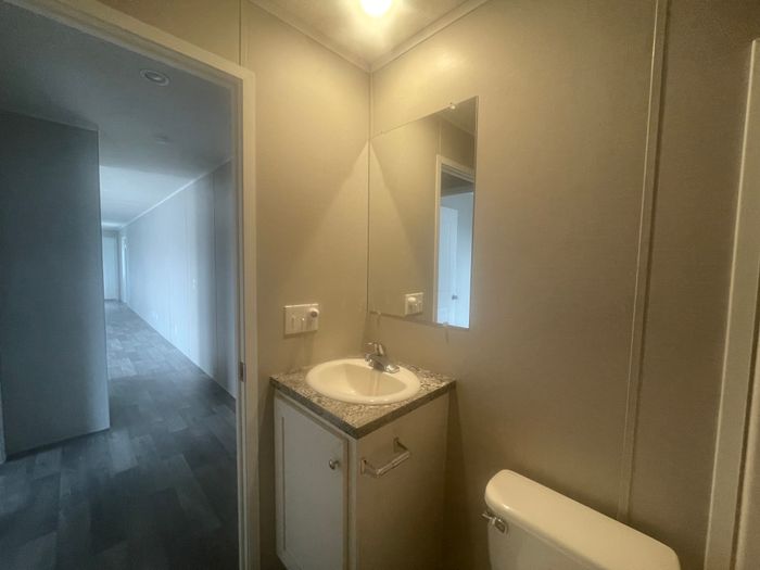 Alliance Vista MH and RV Park - Unit H10 - Bathroom