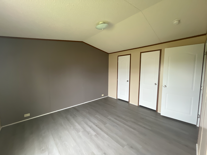 Eastern Villa MHP OK - Unit 92 - Interior