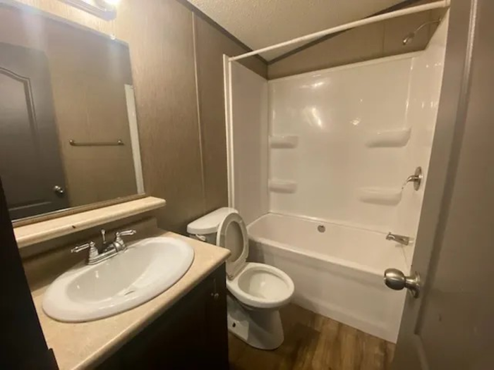 Coachlight Village North (CLN) - Unit 1123 - Bathroom
