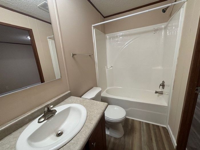 Pasadena MHC - Unit FRE2304 - Bathroom