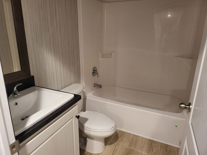 Riverside Village - Unit 2811G - Bathroom