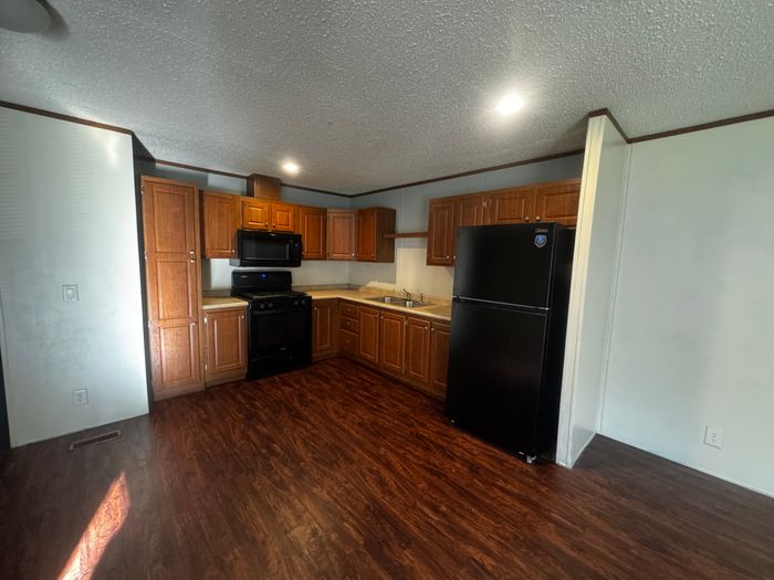 The Orchards/Paradise - Unit 75 - Kitchen