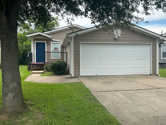 Clarke Springs - Unit 15874C - Exterior, Street View