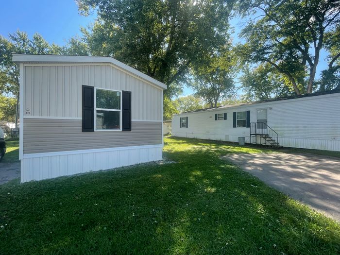 Ashland Heights - Unit 118 - Exterior, Street View