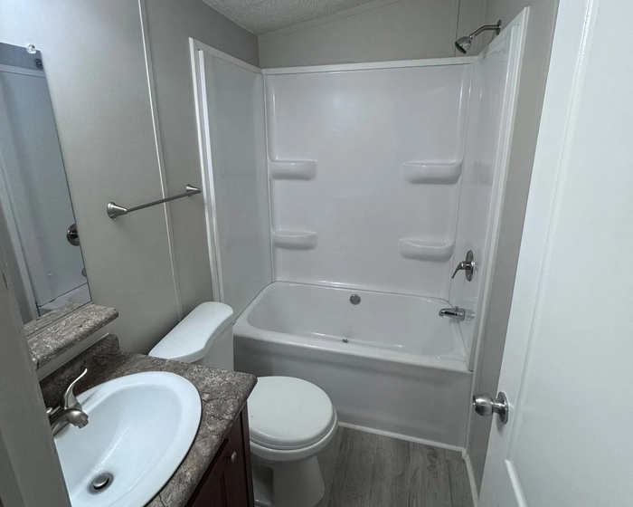 Imperial MHC - Unit O134 - Bathroom