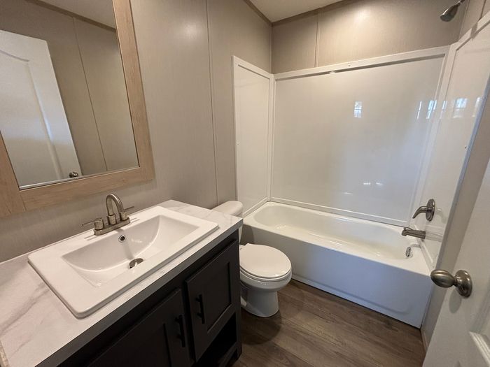 Colonial Gardens KS - Unit 19 - Bathroom