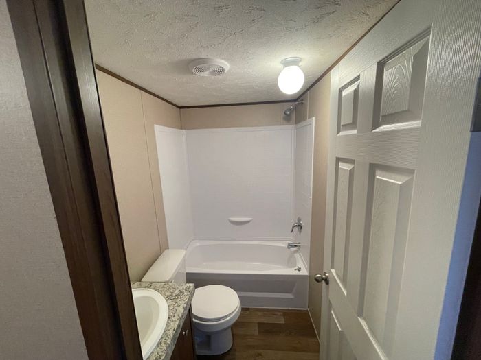 Dry Creek - Unit 33 - Bathroom