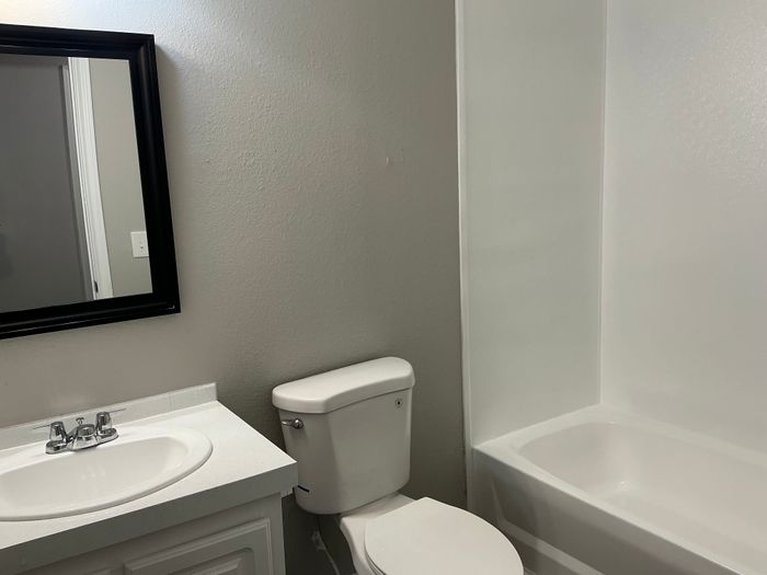 Clarke Springs - Unit 15846R - Bathroom