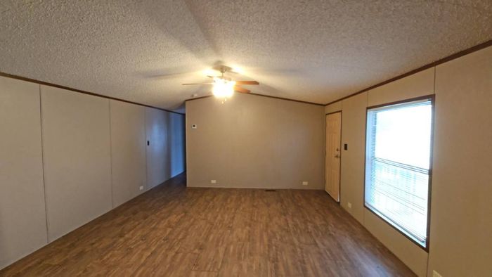 Sunnyvale Estates MHP - Unit 48 - Interior