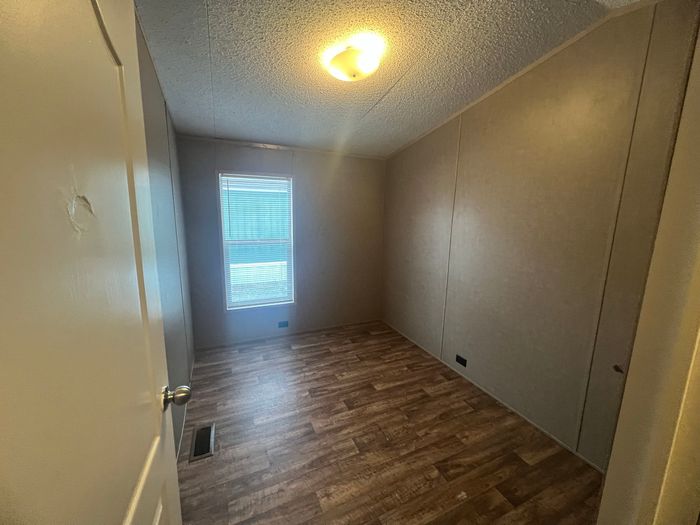 Shady Acres MH & RV Resort - Unit 225 - Interior