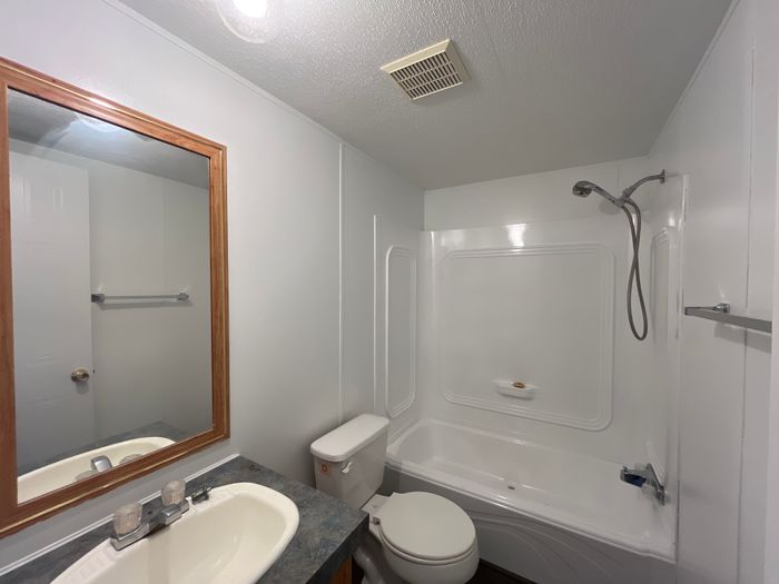 Countryside MHP OK - Unit 97 - Bathroom