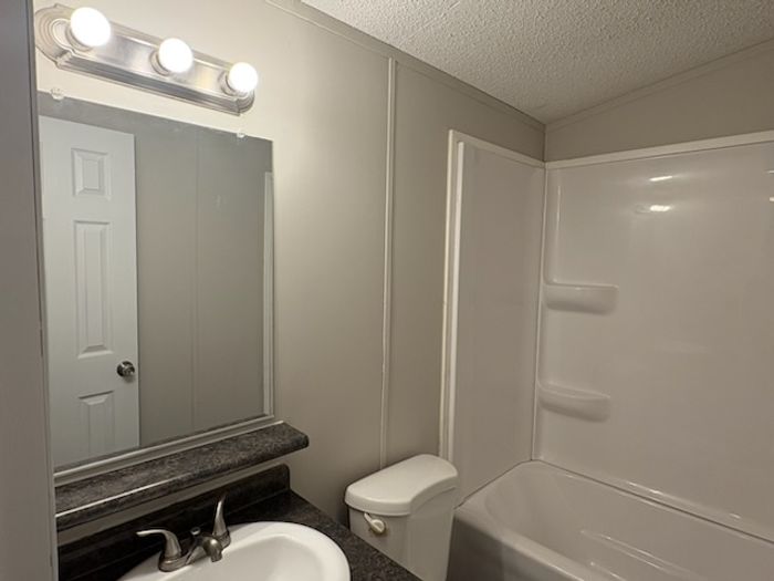 Sleepy Hollow - Unit 53 - Bathroom