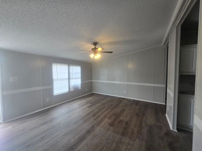 Lafayette Park MHP - Unit 139 - Interior