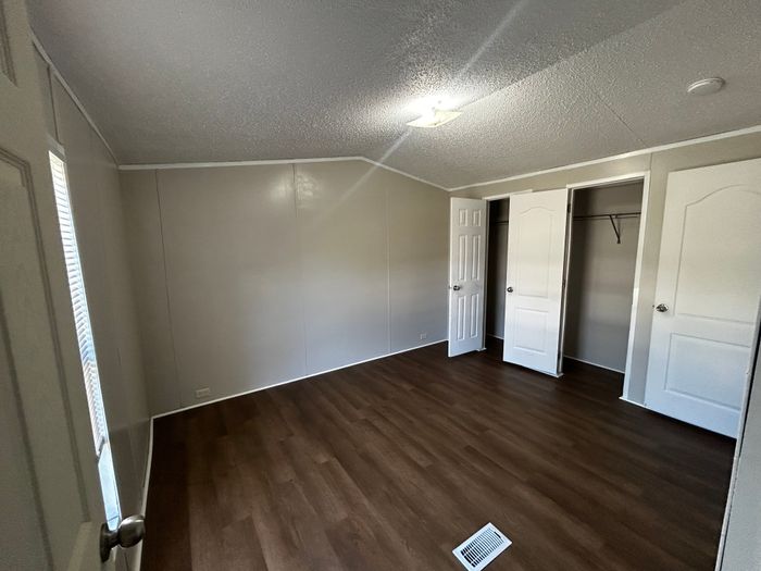 Pineview MHC - Unit 100 - Bedroom