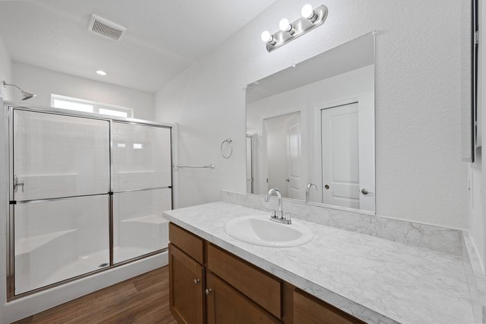 The Lakes at Hemet West - Unit 62 - Bathroom