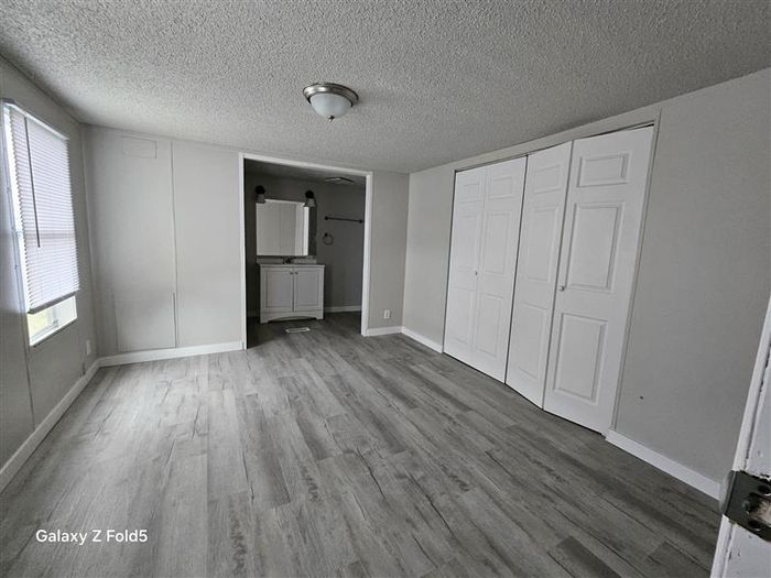 Oak Creek - Unit 9720Bu - Interior