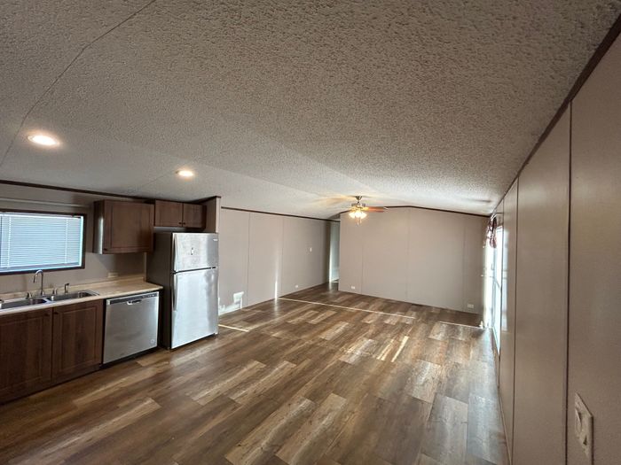 Oakridge MHP OK - Unit 512 - Interior