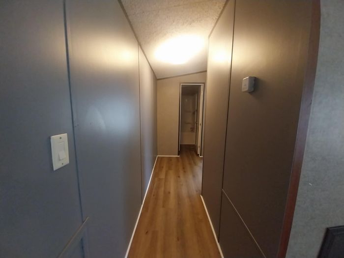 Sleepy Hollow - Unit 55 - Entryway
