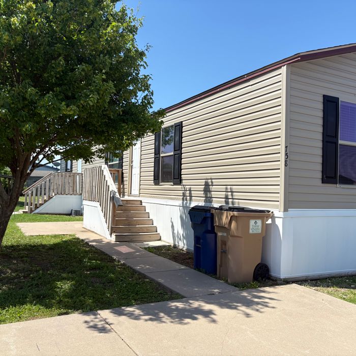 Pine Ridge Est. - Unit 758 - Exterior, Street View