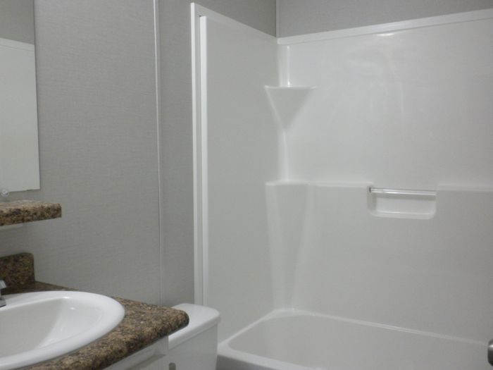 Riverview Estates - Unit 95 - Bathroom