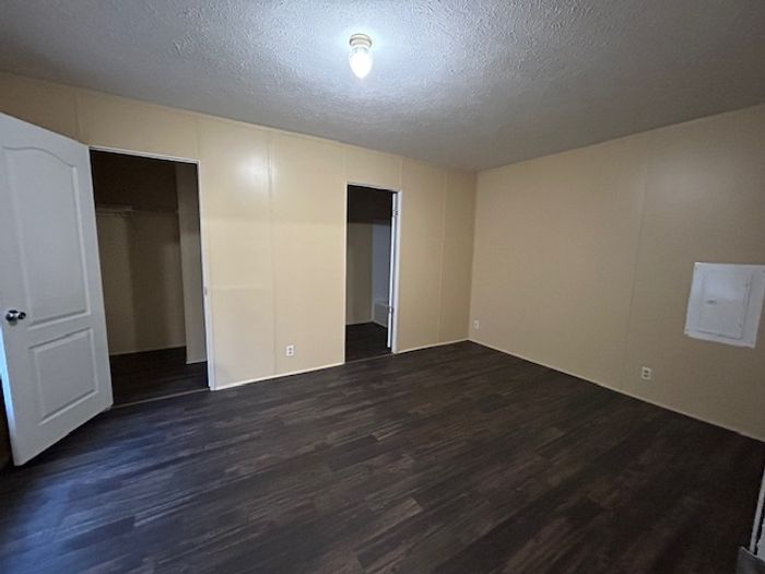 Suburban Woods - Unit 527 - Bedroom