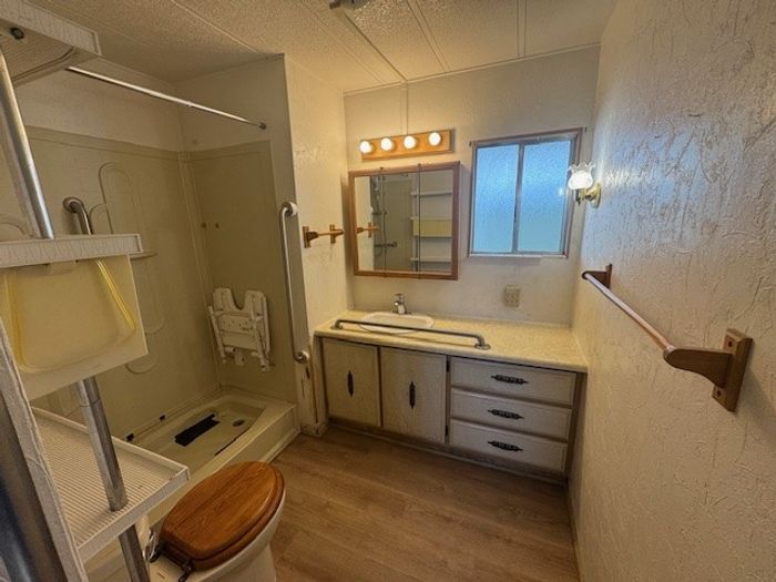 Agave Village LLC - Unit B08 - Bathroom