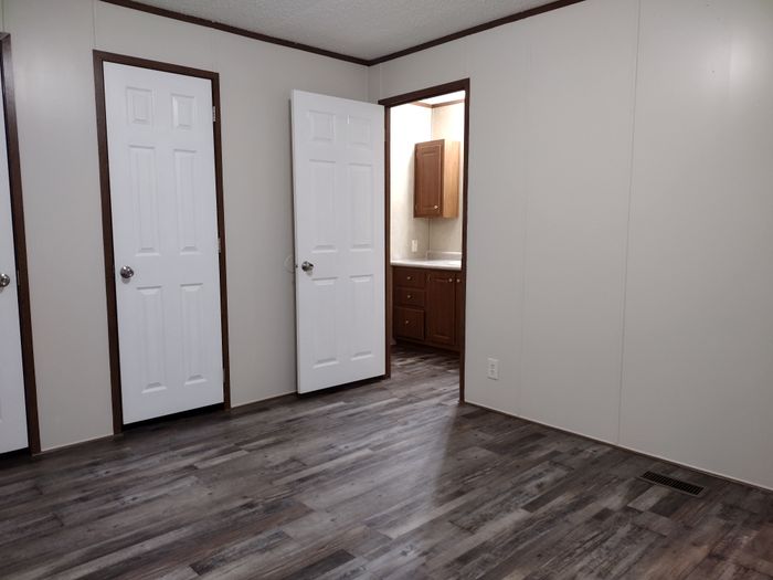 Pasadena MHC - Unit GEN2418 - Interior