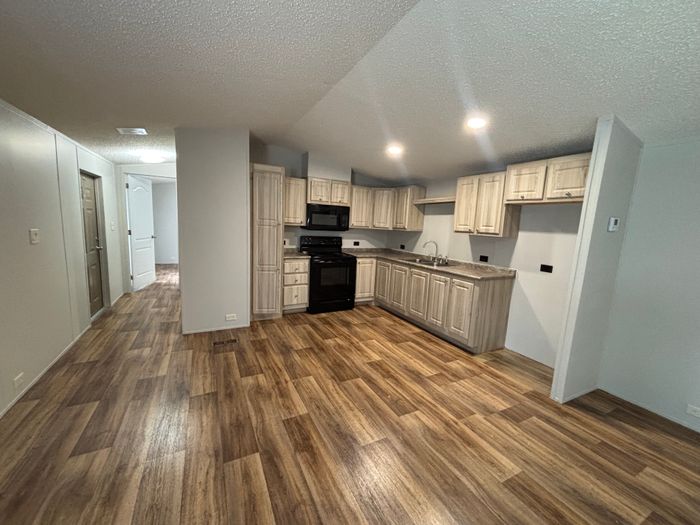 Bluegrass Meadows - Unit A25 - Kitchen