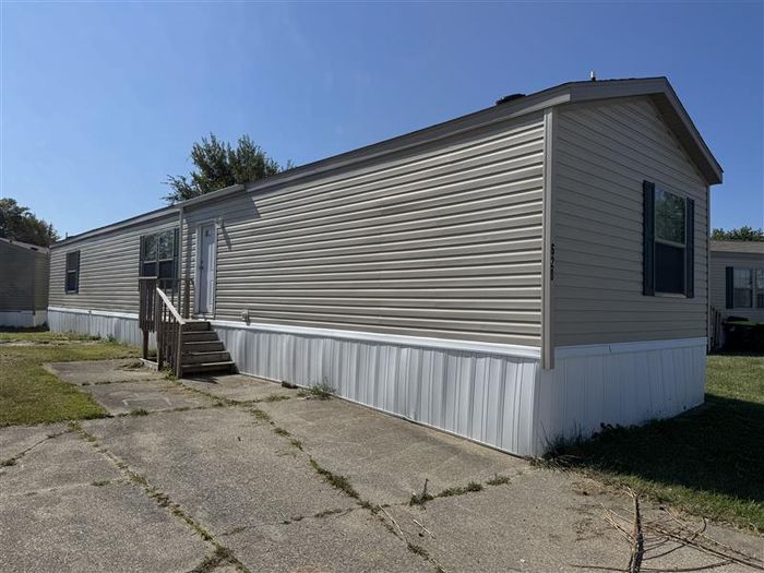 Fort Wayne MHC - Unit 620 - Exterior