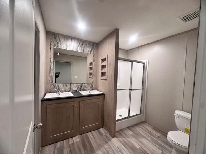 Lakeside NC (GCI) - Unit 1966 - Bathroom